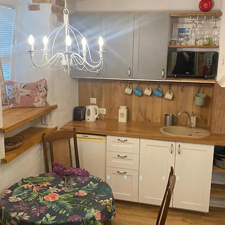 Cozy 24 H Self Check In Apartament *
