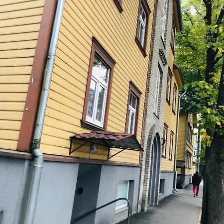 Cozy 24 H Self Check In Apartament *